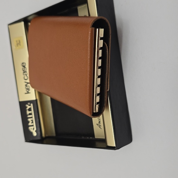 Vintage NIB Amity Key Case Holder Tan Cowhide Leather - Picture 9 of 12